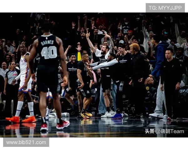 凯尔登全场表现出色13投8中贡献22分8板2助2断助力球队胜利